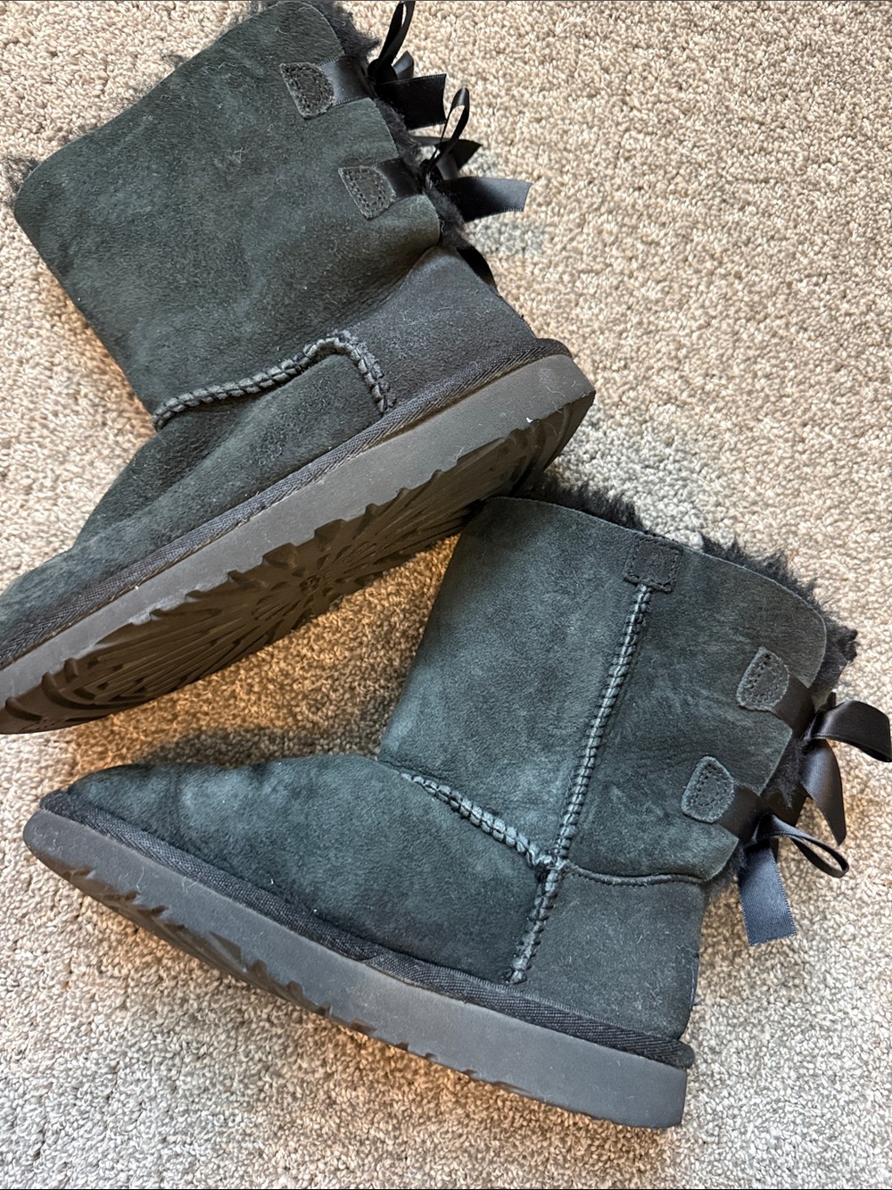 Uggs - Picture 4 of 7